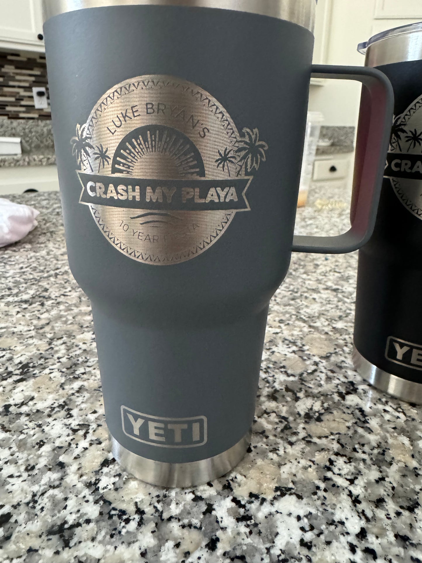 30 Ounce Premium Tumbler With Handle 2 lids included